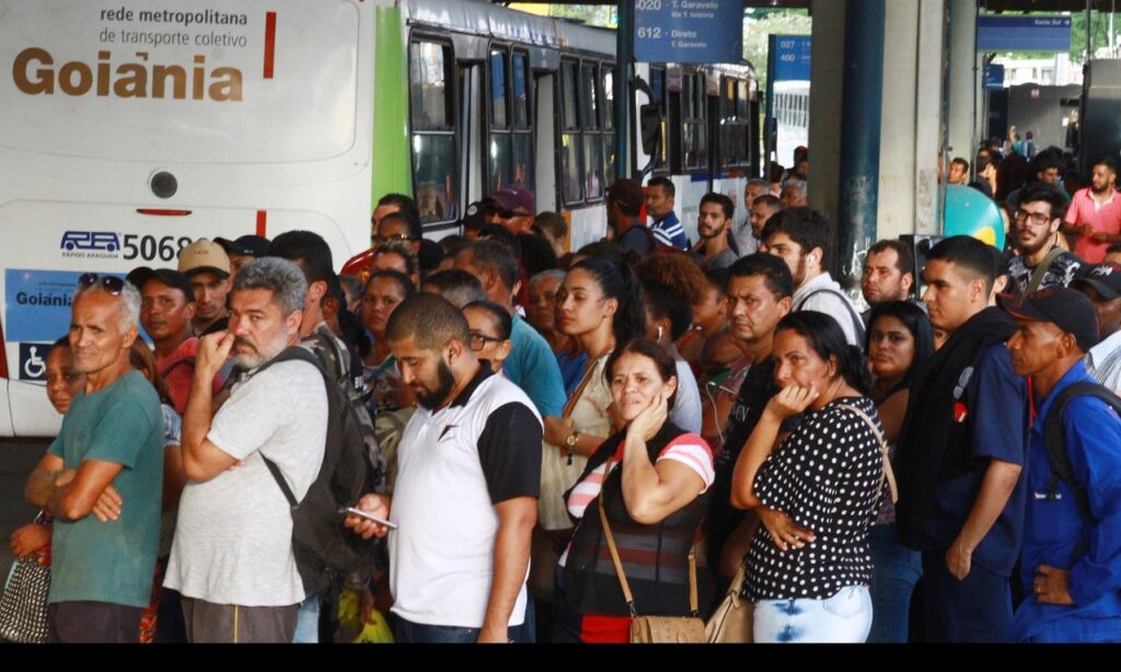 Novo valor da passagem de ônibus deve ser publicado nesta semana