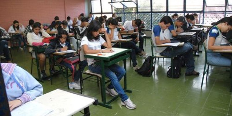 Exame avalia aprendizagem de alunos da rede pública em Goiás