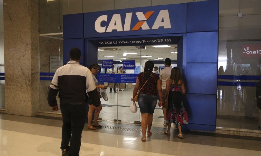 Caixa interrompe pagamentos do auxílio nesta quinta-feira