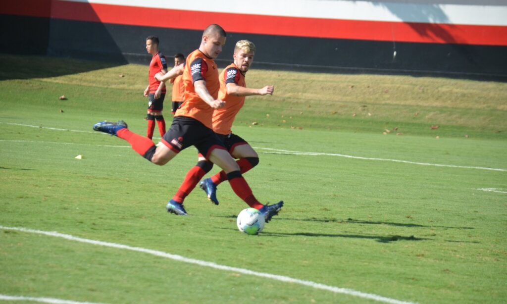 Atlético Goianiense e Goiânia voltam aos gramados em jogo-treino