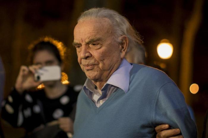 José Maria Marin leva multa e é banido pela Fifa