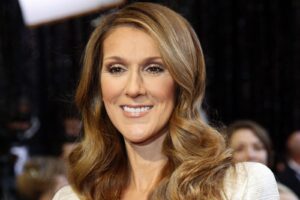 Cantora Celine Dion cancela pela segunda vez sua turnê devido a problemas de saúde