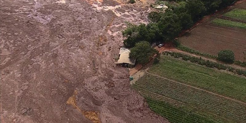 Chega a nove número de mortos pelo rompimento de barragem em Minas