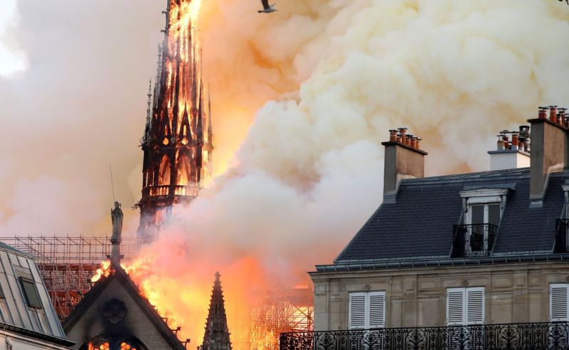 Incêndio na Notre-Dame completa uma semana