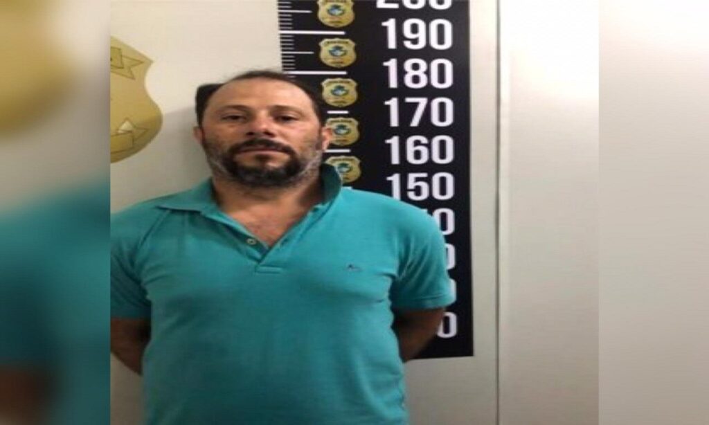 PC prende homem que se passava por auditor fiscal para financiar veículo de luxo