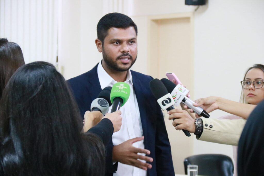 Câmara identifica envolvido em racismo