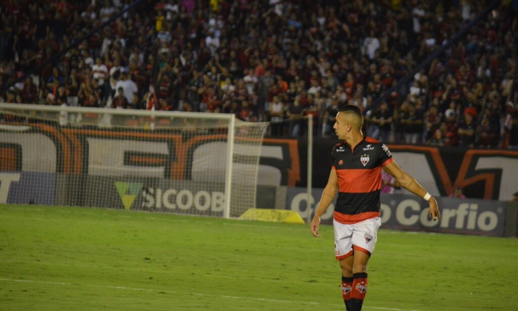 Atlético joga diante do Paraná o ‘jogo do ano’