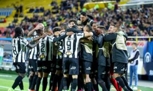 Atlético Mineiro em baixa encara Colón embalado