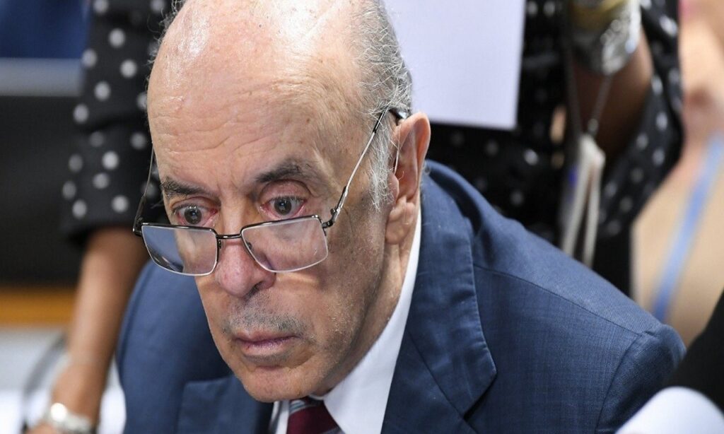 Gilmar Mendes transfere investigação contra José Serra para o STF