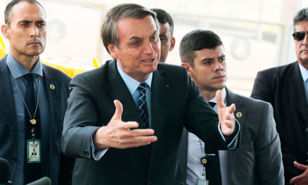 Bolsonaro pede revogação de medida que excluiu atividades de MEI