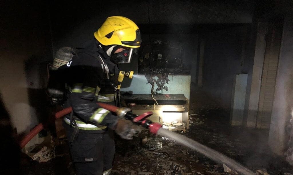 Corpo de Bombeiros é acionado para controlar incêndio em casa de Aparecida de Goiânia