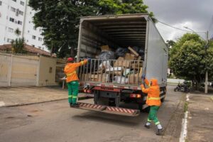 Taxa do Lixo em Goiânia pode ser fixada em R$ 300 por ano