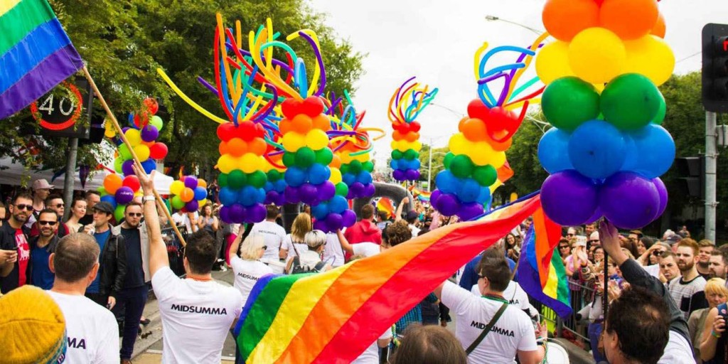 Comunidade LGBTI+ cobra representatividade