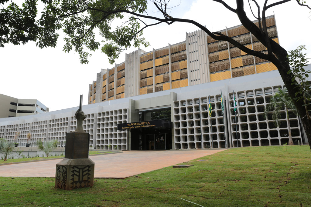 Justiça condena policial aposentado a 14 anos por homicídio em Goiânia