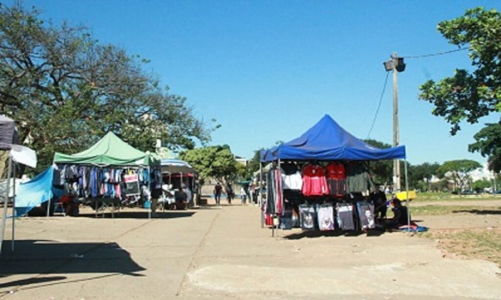 Feira Hippie retorna sem conseguir da Prefeitura de Goiânia as sextas-feiras