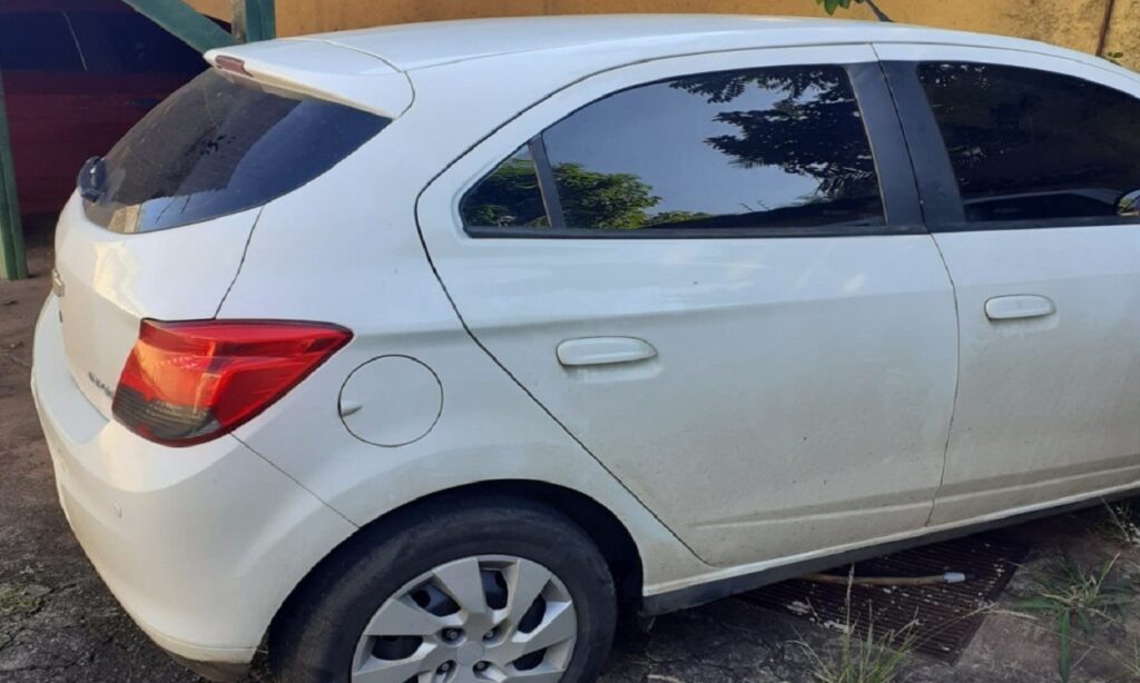 PC cumpre buscas em investigação sobre furto e lavagem de dinheiro