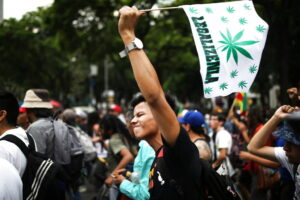 México descriminaliza o uso recreativo de maconha