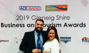 Goianos ganham o prêmio do Glenelg Shire Business andTourism Awards
