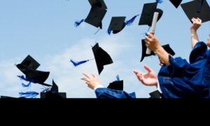 Inscrições abertas para concorrer a bolsas universitárias