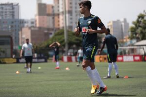 Seleção brasileira encara os colombianos pelo Grupo B do Sul-Americano sub-17