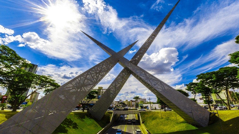 Confira o que abre e fecha neste feriado de Finados