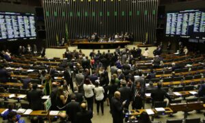 Congresso derruba 18 vetos de Bolsonaro à Lei de Abuso de Autoridade