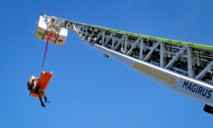 Corpo de Bombeiros promove exposição de equipamentos e orientação sobre resgate