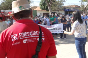 Após paralisação de servidores