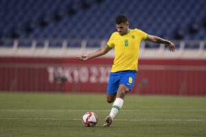 Brasil enfrenta o México buscando uma vaga na final no futebol masculino