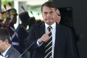 Bolsonaro lança projeto de recuperação do Rio Araguaia