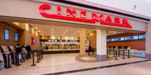 Cinemark exibe filme pró-ditadura