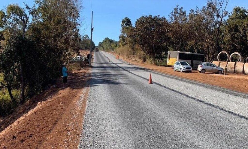 Goinfra libera trechos da GO-060 interditados desde janeiro após erosões