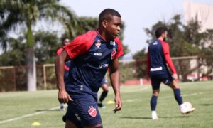 Alan Mineiro tem pena reduzida e está liberado para enfrentar o Atlético Goianiense