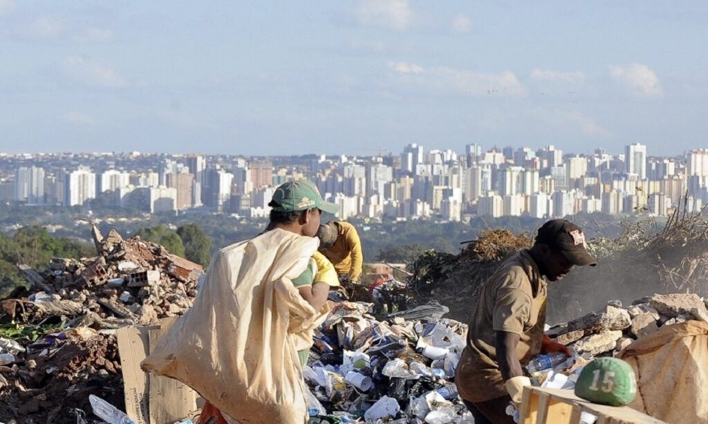 Economia brasileira vai encolher 5