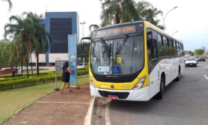 Greve no transporte público é adiada para negociação em Goiânia