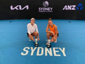 Bia Haddad é campeã do WTA 500 de Sydney e conquista terceiro título nas duplas