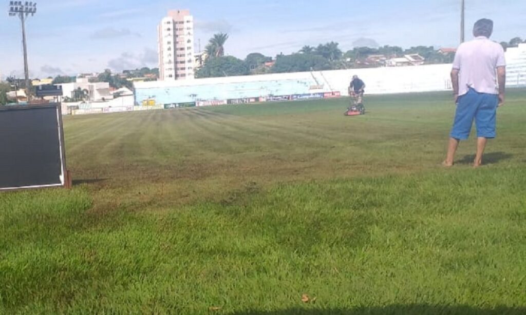 FGF confirma mudança de data na partida entre Crac e Iporá