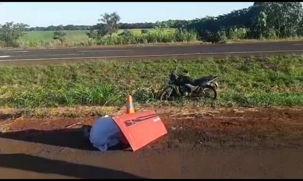 Homem morre após ser atacado por abelhas durante pescaria em Acreúna