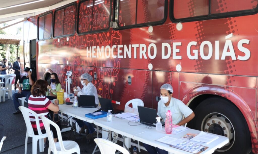 Ônibus do hemocentro fará coleta neste sábado (26)