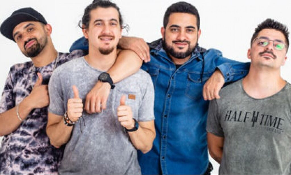 Stand-up "4 amigos" é atração do Teatro Rio Vermelho deste domingo (10)