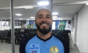 Pedro Henrique acirra disputa com Edson e acredita em primeiro título pelo clube