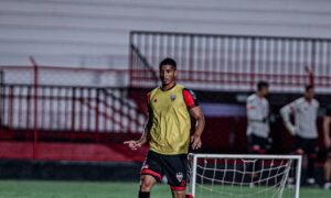 Atlético-GO recebe o Fluminense para tentar melhorar a campanha como mandante