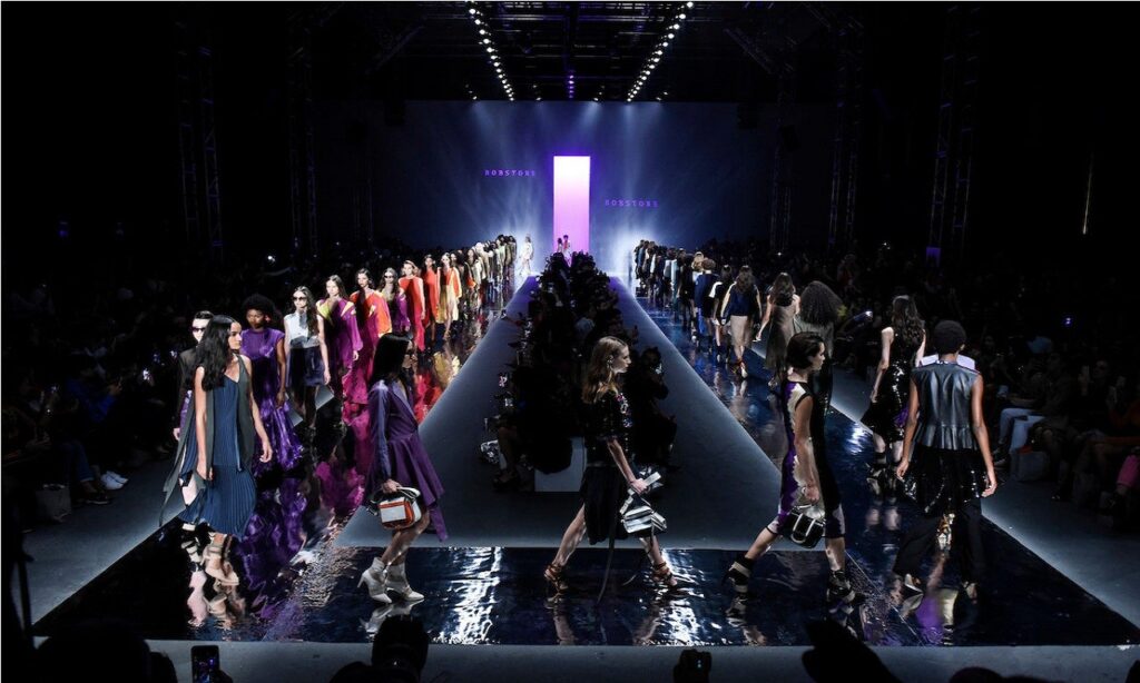 SPFW será realizado com uma ocupação a partir de projeções pelas ruas de São Paulo