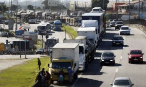 Caixa lança linha de antecipação de frete para caminhoneiros; confira taxas e prazos