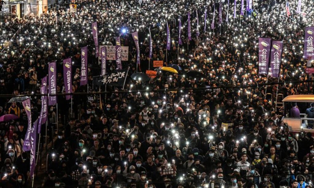 Hong Kong fez mais de seis mil detenções em meio ano de protestos