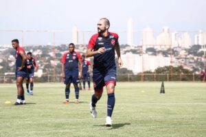 Danilo rescinde contrato e deixa o Vila Nova