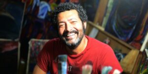 Angústia em grandes cidades brasileiras é tema de mostra