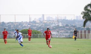 Vila Nova bate Aparecida e segue 100% no Torneio FGF Sub-20