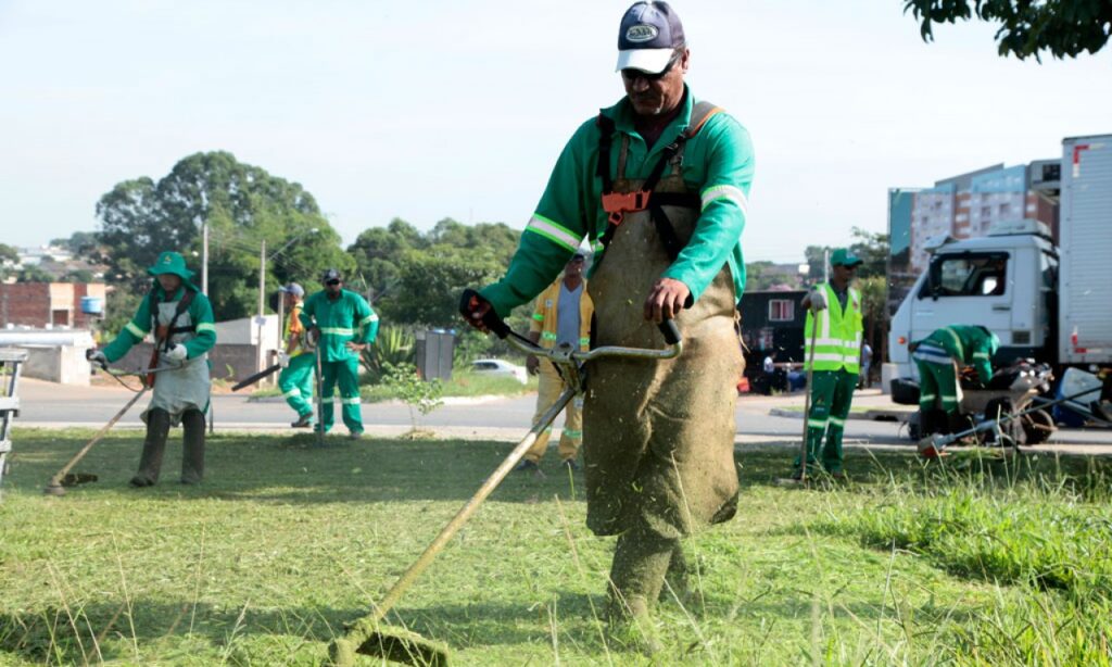 Mutirão de serviços gratuitos atende moradores de 7 bairros de Aparecida de Goiânia