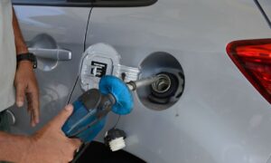 Petrobras anuncia aumento da gasolina e do diesel em refinarias